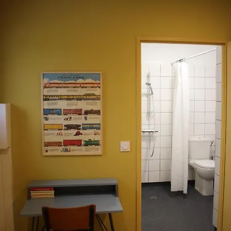 La Gare Hotel *